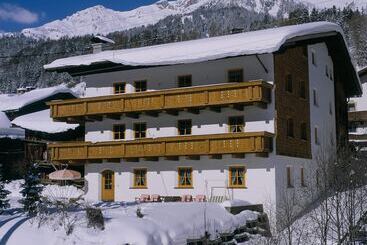 Brunnenhof Apartments