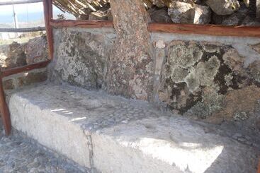 مسافرخانه Agriturismo Irghitula