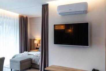 هتل Meta Apartments