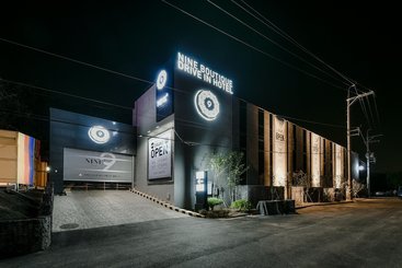 酒店 Nine