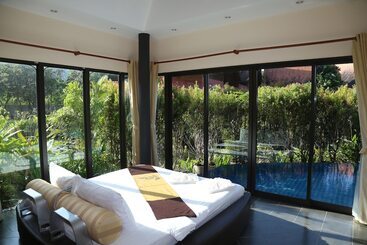 هتل Tha Lane Bay Villa