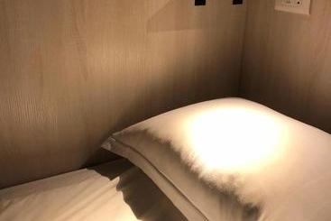 هتل The Place Yilan