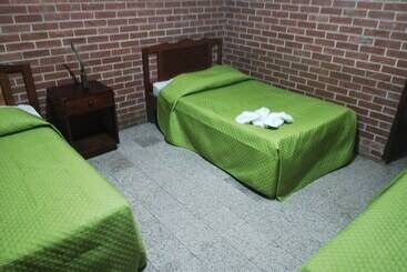 هتل Villa Los Arcos