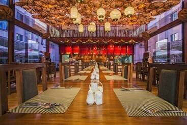هتل Wuyi Mountain Resort