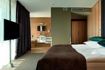 هتل Zelenogradsk Spa