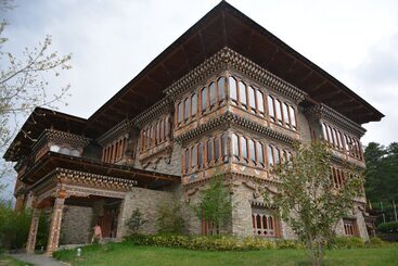 هتل Zhiwa Ling Heritage