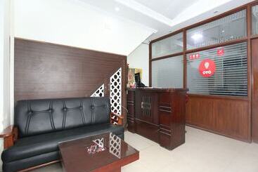 Oyo 16443 Hotel Jb