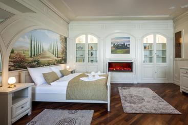 דירות לתיירים Studio Apartments Rados