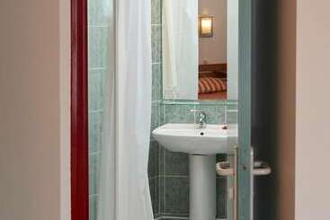 تختخواب و صبحانه Chambres D'hotes Du Colvert