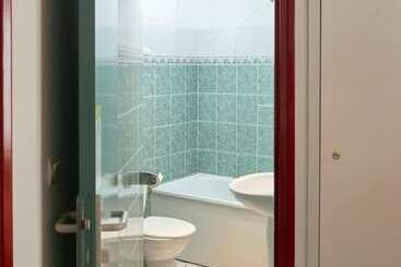 تختخواب و صبحانه Chambres D'hotes Du Colvert