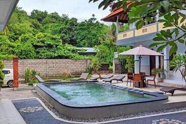 تختخواب و صبحانه Serangan Inn Mimba