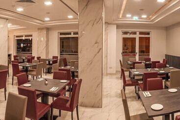 تختخواب و صبحانه Tj Boutique Accommodation