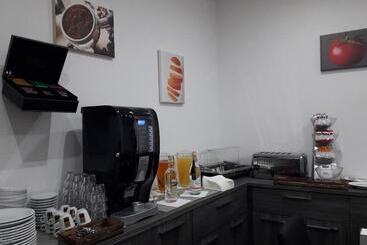 تختخواب و صبحانه Tj Boutique Accommodation
