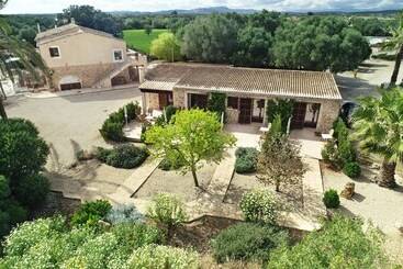 مسافرخانه Agroturismo Fincahotel Son Pou Ag/322