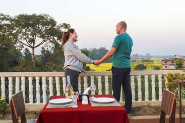 هتل Chitwan Park Village