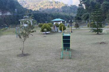 هتل Golden Mahseer Riverside Resort