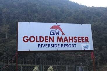هتل Golden Mahseer Riverside Resort