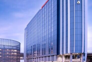 هتل Hilton Garden Inn London Heathrow Terminal 2 And 3