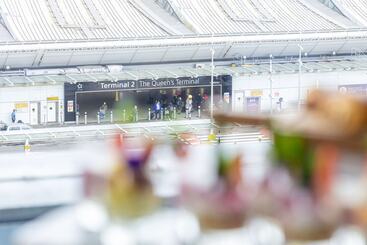 هتل Hilton Garden Inn London Heathrow Terminal 2 And 3