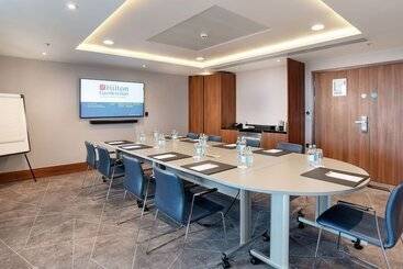 هتل Hilton Garden Inn London Heathrow Terminal 2 And 3