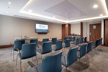 هتل Hilton Garden Inn London Heathrow Terminal 2 And 3