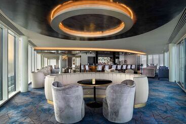 هتل Hilton Garden Inn London Heathrow Terminal 2 And 3