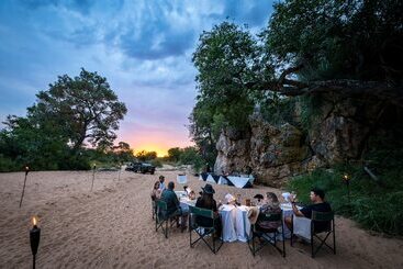 هتل Makumu Private Game Lodge
