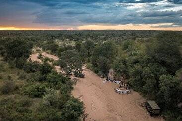 هتل Makumu Private Game Lodge