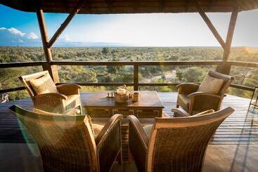 هتل Makumu Private Game Lodge