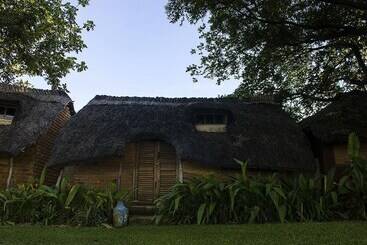 هتل Mgoza Lodge