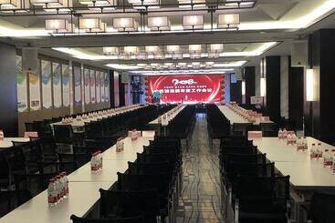 Mr.d Hotel Linyi