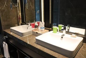 Mr.d Hotel Linyi