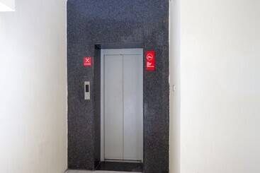 هتل N Star Heritage By Oyo Rooms