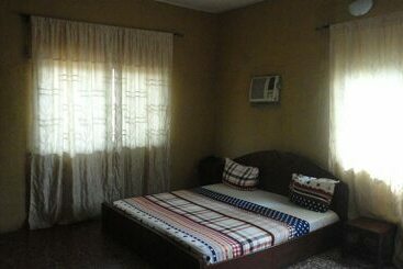هتل Phoenix Suites And Inn