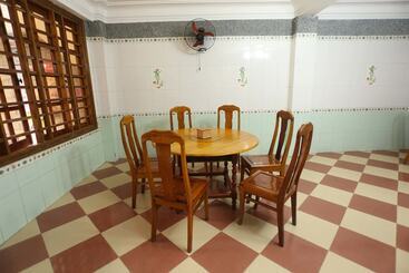 هتل Ha Giang Riverside Homestay