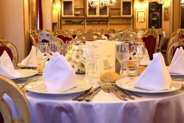 هتل Principe Di Scilla