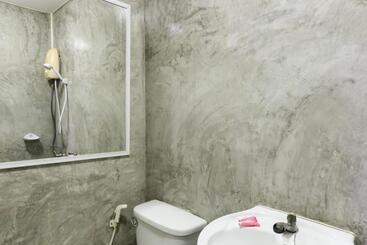 هتل Roomquest Amphawa Vaylasamran