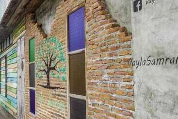هتل Roomquest Amphawa Vaylasamran