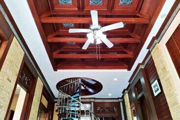 Momoka Luxury Villa