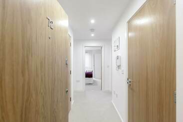 ツーリストアパートメント Roomspace Apartments  Nobel House