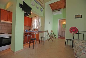 آپارتمانهای توریستها Spedion Villa Gytheio
