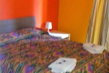 تختخواب و صبحانه Bed Relax Etnaview Self Check In