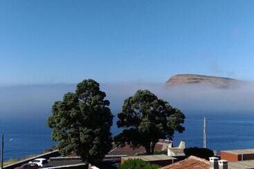 تختخواب و صبحانه Alluar Lodge