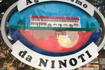 مسافرخانه Agriturismo Da Ninoti