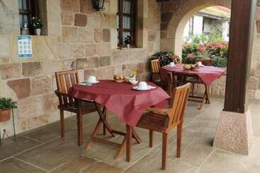 مسافرخانه Posada La Aldea