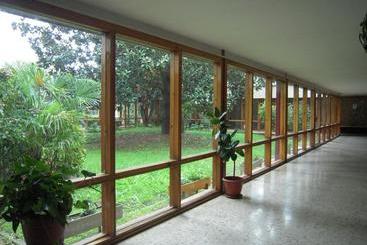 مسافرخانه Residencia Universitaria Cardenal Cisneros