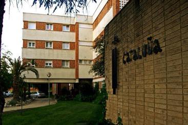 مسافرخانه Residencia Universitaria Cardenal Cisneros