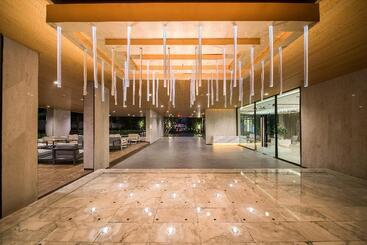 酒店 Amber Pattaya