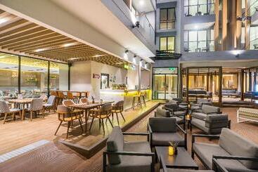酒店 Amber Pattaya