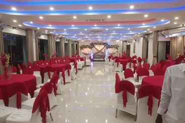 هتل Lucky Beach Resort